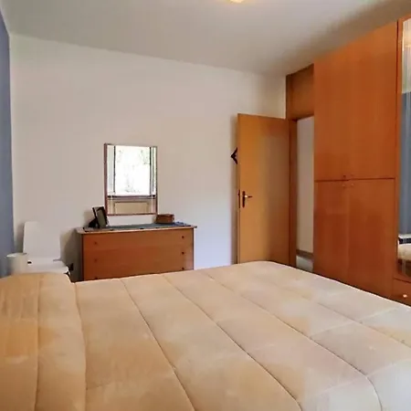 Feel At - Letizia House Апартаменты Ловере